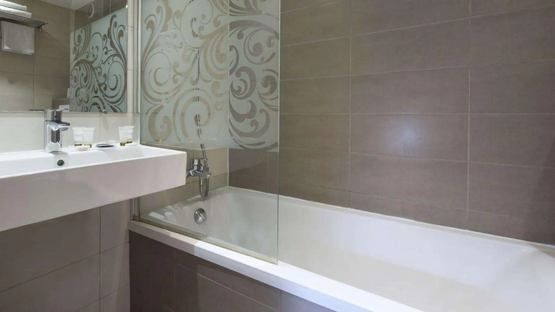 Le Compostelle Hotel 3*