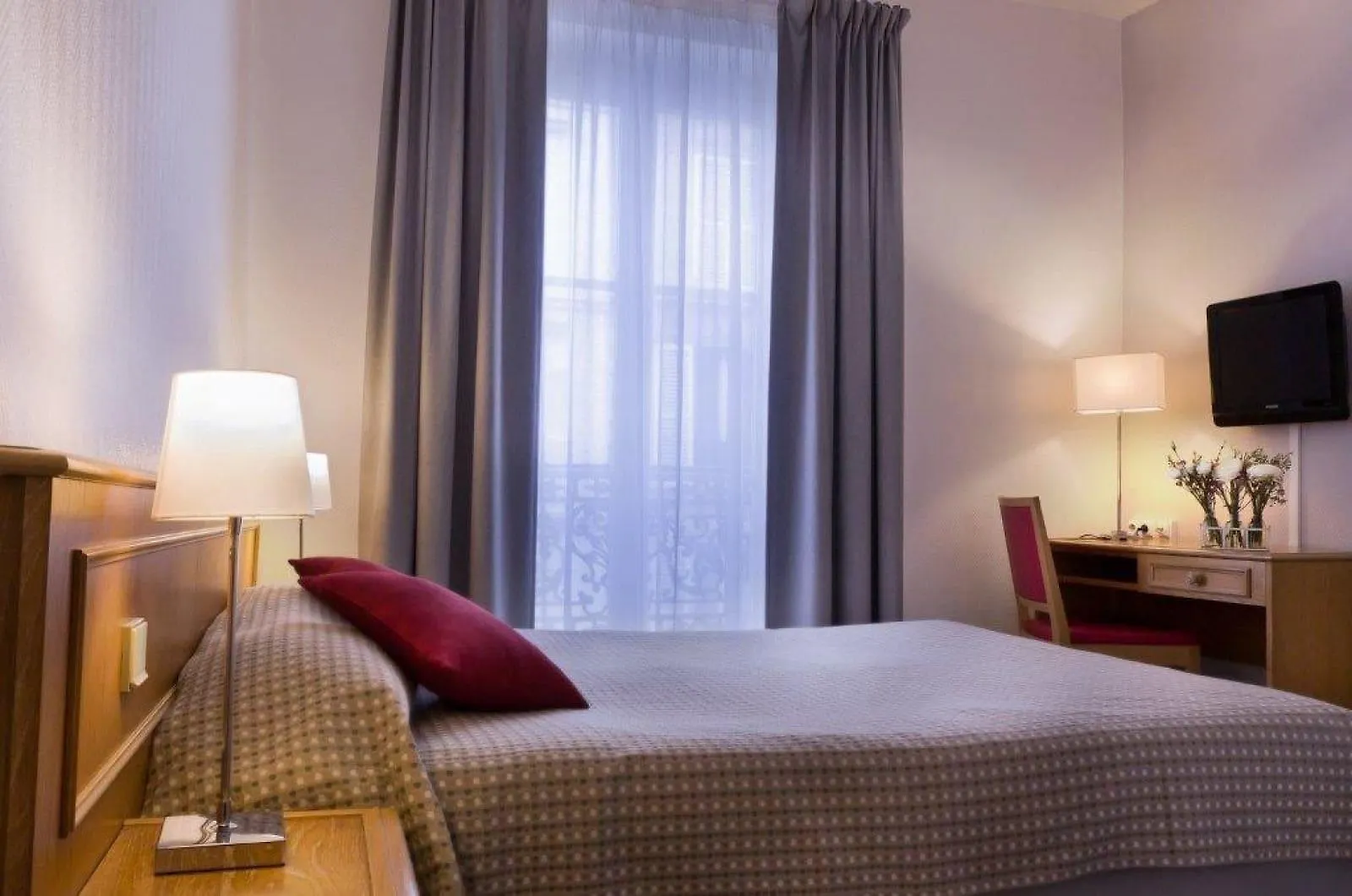 Le Compostelle Отель 3*