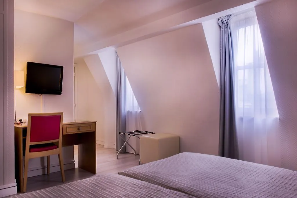 Le Compostelle 3* Paris