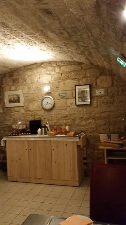 Le Compostelle Paříž